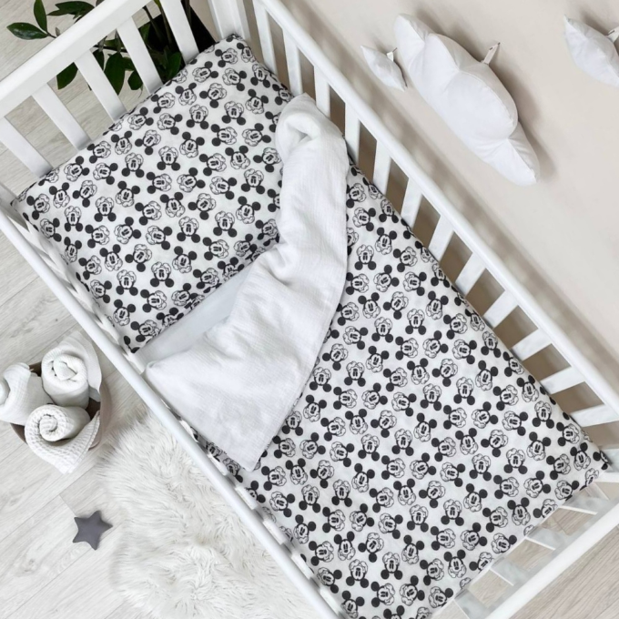 Set lenjerie de schimb pentru patut bebe 3 piese Minkey
